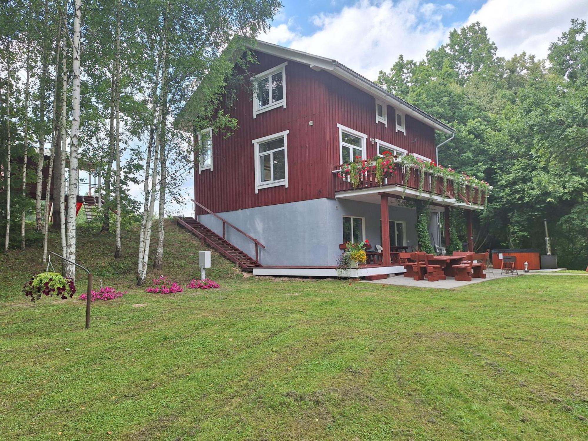 Toma Pirts Liela Villa Ikskile Bagian luar foto