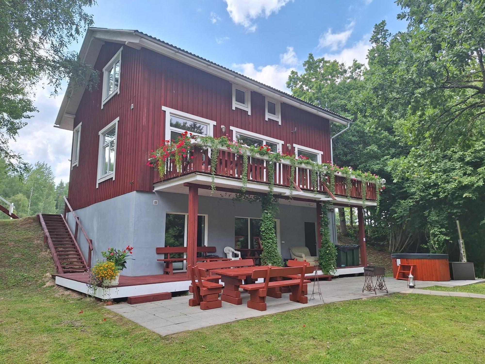 Toma Pirts Liela Villa Ikskile Bagian luar foto
