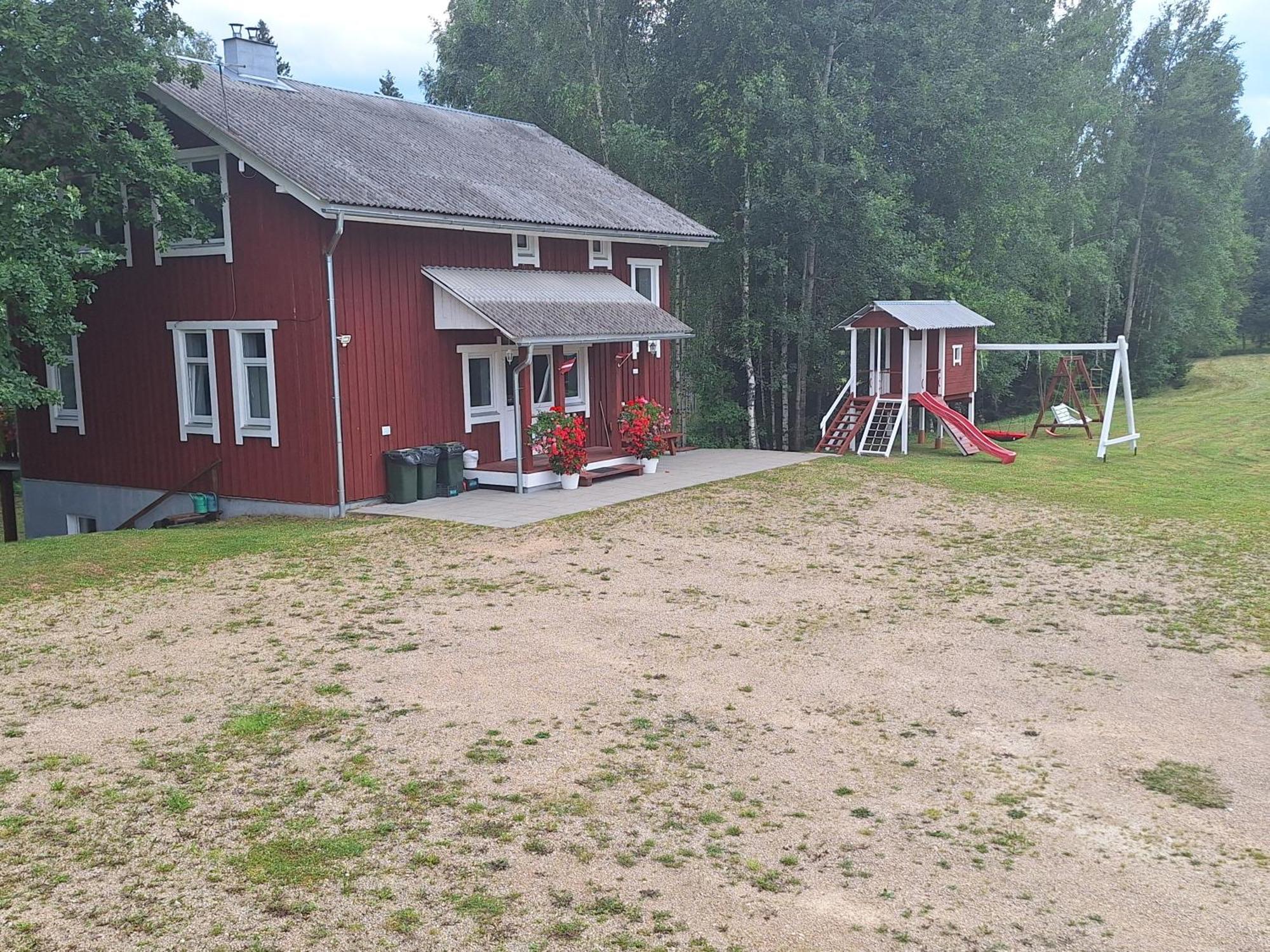 Toma Pirts Liela Villa Ikskile Bagian luar foto